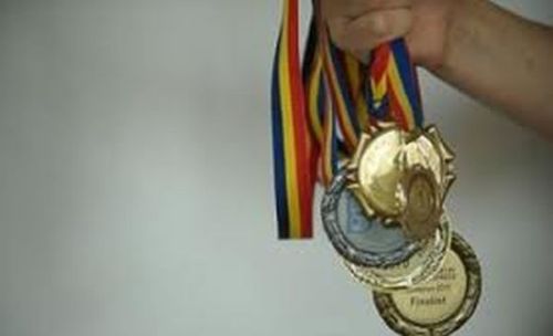 Şase elevi români medaliați cu argint, la Olimpiada Internaţională de Ştiinţe pentru Juniori